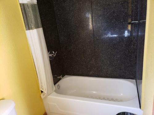Ванна кімната в Providencia Motel
