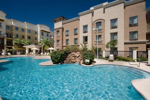 Holiday Inn Express & Suites Phoenix Glendale Dist, an IHG Hotel Image