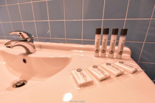 Kylpyhuone majoituspaikassa Standard Hotel Udine