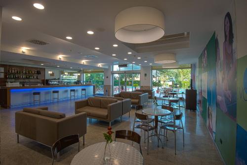 Gallery image of Hermitage Hotel in Silvi Marina