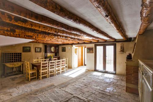 Fotografie z fotogalerie ubytování Apartamentos Casa Samper v destinaci Santa Eulalia de Gállego