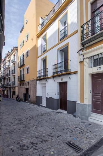 APARTAMENTO CASCO ANTIGUIO ↑ CALIDADES 4 PX 1 BR