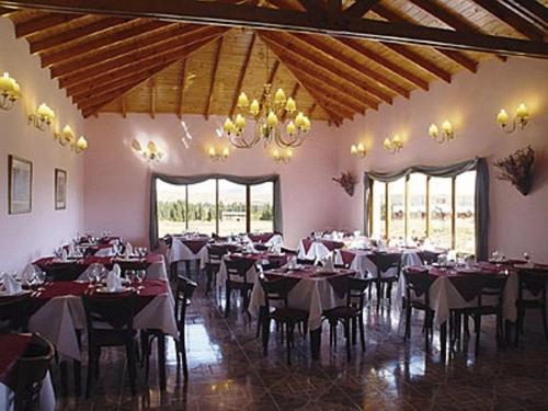 Majoituspaikan Hotel Picos Del Sur ravintola tai vastaava paikka