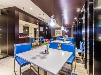 Εστιατόριο ή άλλο μέρος για φαγητό στο Jinjiang Inn Select Hangzhou Binjiang University Town Puyan Metro Station
