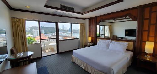 Imagem da galeria de Grand Hotel em Pattaya Sul