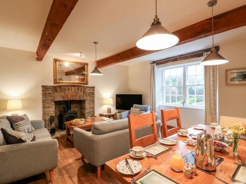 Court Prior Cottage – Photos 2