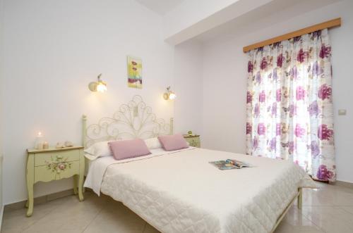 Gallery image of Mateus 2 in Plaka