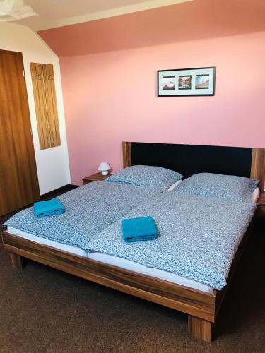 Ein Bett oder Betten in einem Zimmer der Unterkunft Cyklonocleh