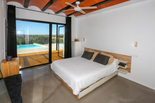 เตียงในห้องที่ Villa Guadiana Golf