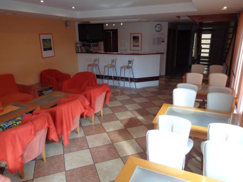 Lounge alebo bar v ubytovaní Penzión Vila Dalí