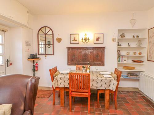 Middle Cottage – Photos 5