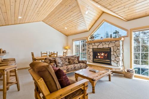 Χώρος καθιστικού στο Schweitzer Ullr Retreat