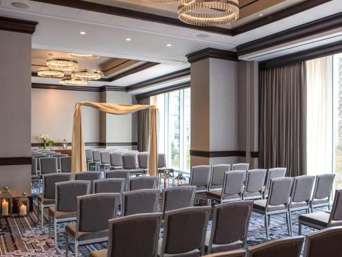 Posezení v ubytování Kimpton Tryon Park Hotel by IHG