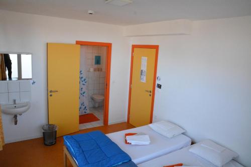 חדר רחצה ב-Le Fagotin - Youth hostel