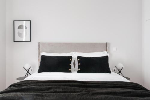 Spacious 1BD Apartment near HELEXPO Marousi by UPSTREET
