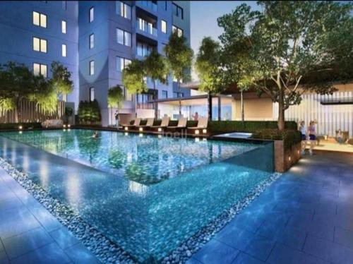 Bazén v ubytování Valencia Dorm at Mercu Summer Suites KLCC nebo v jeho okolí