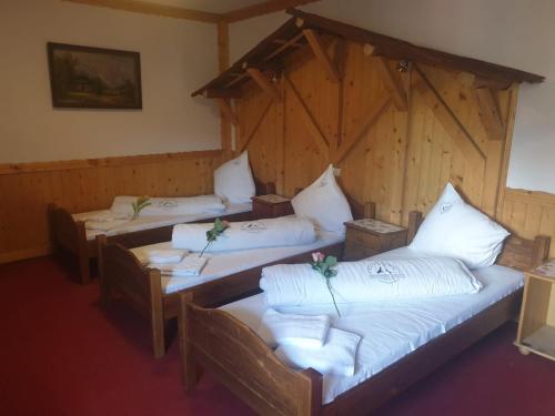 Posteľ alebo postele v izbe v ubytovaní Wisła Mountain SPA