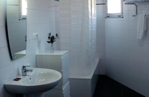 Kylpyhuone majoituspaikassa HOTEL DEL NORA
