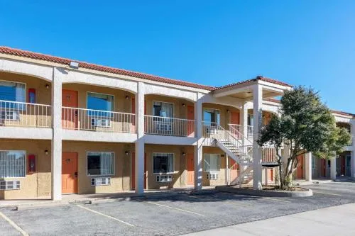 Super 8 by Wyndham Abilene North in Abilene