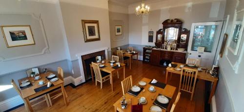 Brooke House – Photos 3