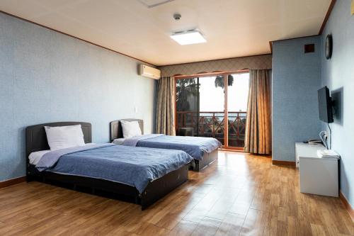 Jeju Tovice Condo Family_2