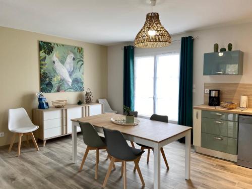 Dapur atau dapur kecil di Gîte Eucalyptus