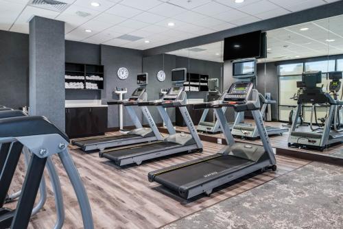 Holiday Inn Hotel & Suites Silicon Valley – Milpitas, an IHG Hotel Image