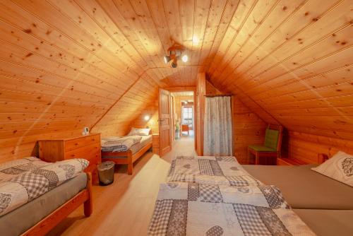 Postel nebo postele na pokoji v ubytování Ferienhaus Mooshöf