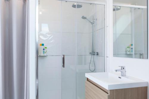 Residence Marechal Leclerc Laval Tarifs 21