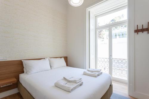 FLH Restauradores Bright Flat