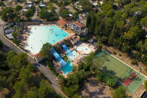 Afbeelding uit fotogalerij van Camping RCN Domaine de la Noguière in Le Muy