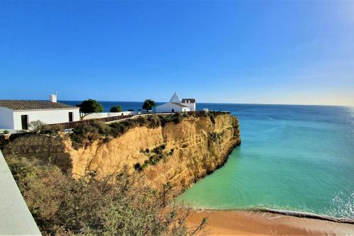 The Algarvean Oasis with Pool by LovelyStay