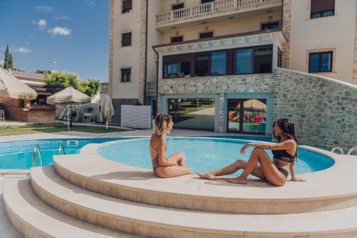 Gallery image of Halanus Hotel And Resort in Alanno