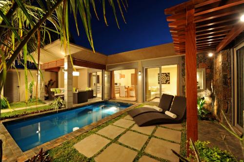 Bazén v ubytování Athena Villas by Fine & Country nebo v jeho okolí