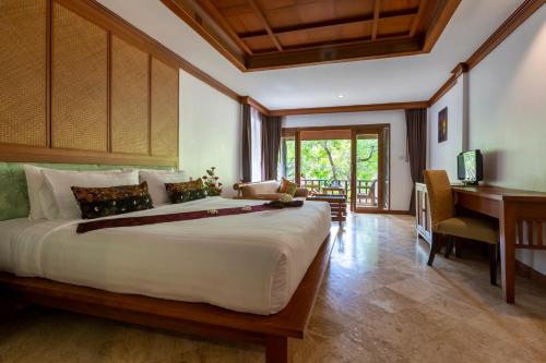 Кровать или кровати в номере Railay Bay Resort & Spa