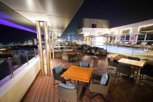 Posezení v ubytování Centro Corniche Al Khobar by Rotana