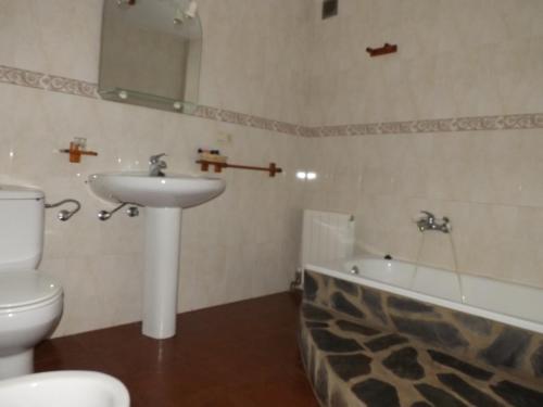 Koupelna v ubytování Alojamiento Rural Mirador del Avellano