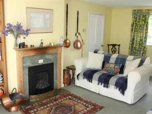 Winterbourne Cottage – Photos 4