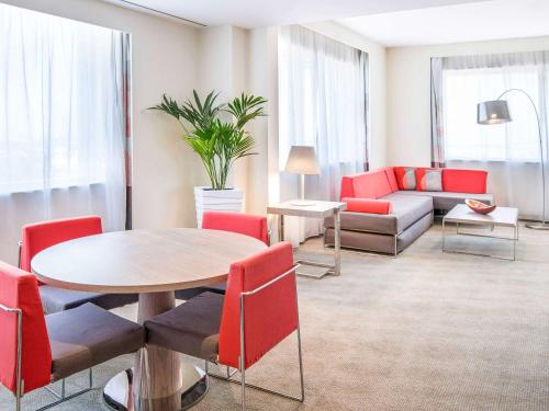 Novotel World Trade Centre Dubai Image