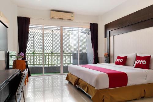 Gallery image of OYO 792 Omsaga Phuket Hotel in Phuket