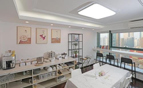 Χώρος καθιστικού στο Shanghai Cosmo World Union Service Apartment