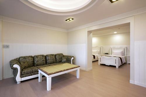 Katil atau katil-katil dalam bilik di Busan Beach Hotel Busan Songdo