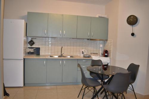 Dapur atau dapur kecil di Amazing Apartment