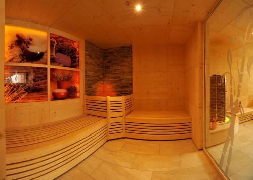 Φωτογραφία από το άλμπουμ του Hotel Touring Dolomites στη Σάντα Κριστίνα Βαλ Γκαρντένα