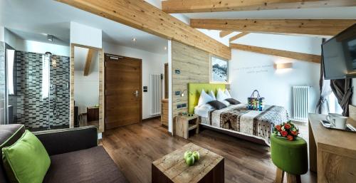 Gallery image of Sassdei My Active Suite Hotel in Andalo