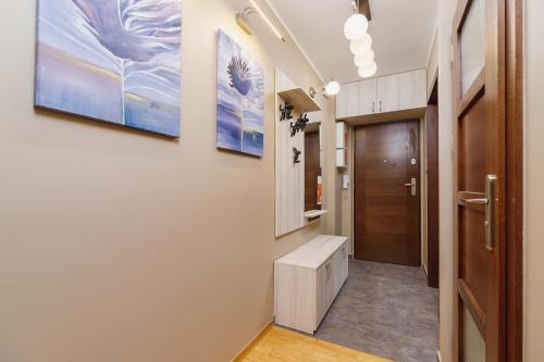 Gallery image of Apartments Obopólna Cracow by Renters in Krakow