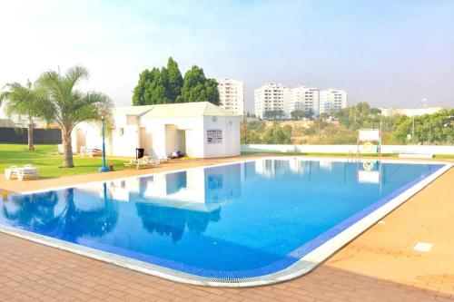 Albufeira, standind flat with swimming pool