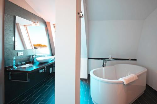 Bilik mandi di THE GRAND Ahrenshoop