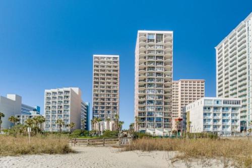 Suites at the Beach – Photos 3
