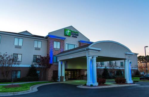 a rendering of a hotel with a gazebo at Holiday Inn Express Hotel & Suites Kinston by IHG in Kinston
